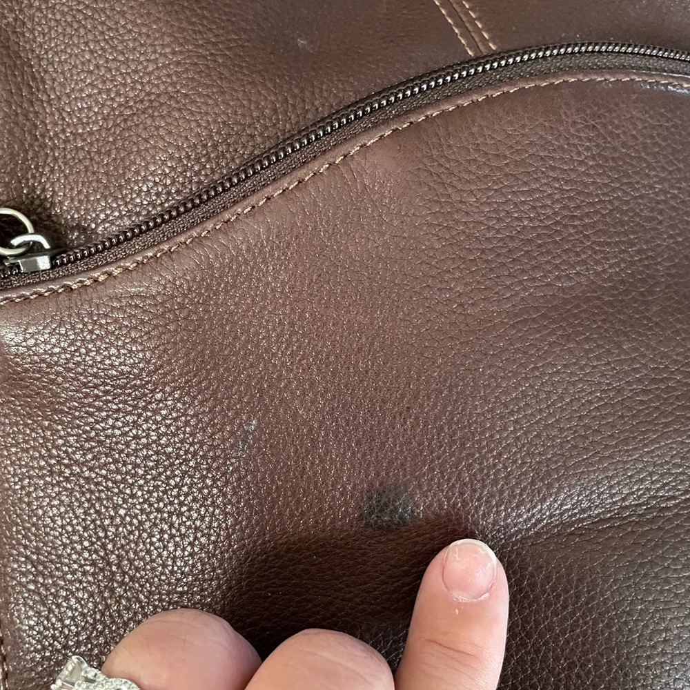 Vtg Tig Two by Tignanello Distressed Brown Leather Small Backpack Unique Style - Picture 5 of 7